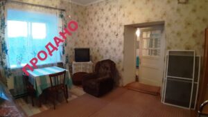 Продаю комнатную квартиру Полотняный Завод