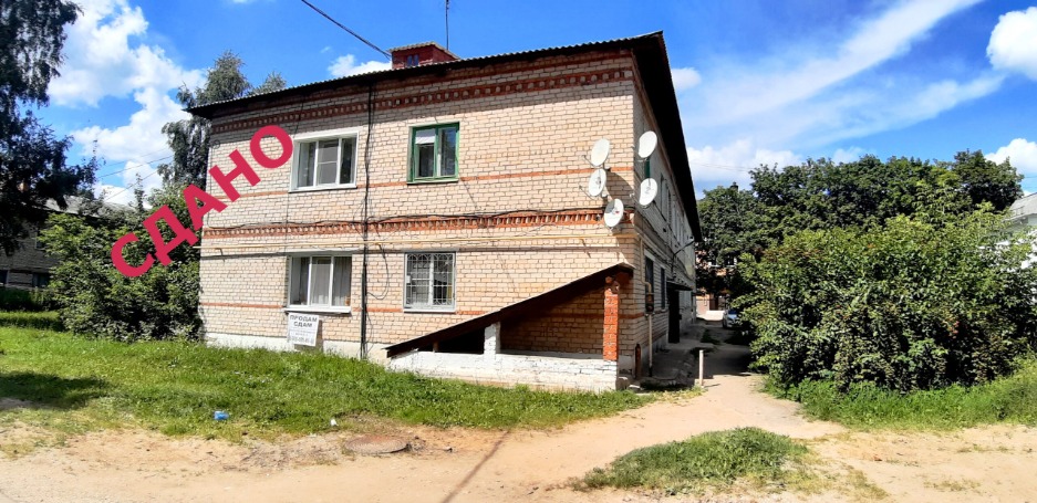 Площадь квартиры Товарково 54 кв,м, кухня 7 кв.м. Квартира на первом этаже в двух этажном кирпичном доме.