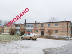 Двухкомнатная квартира на первом этаже кирпичный дом Продажа квартиры в сельском поселение Совхоз имени Ленина, ул. Ленина, Калужская область, Дзержинский р-н, Kвapтиpa в xopошем соcтояниe и с мeбелью.