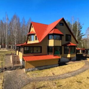 Большой дом на большом участке у реки Угра в деревне Калужская область