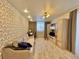 фото комната В поселке Товарково в Молодежном мкр можно купить квартиру за наличным, в ипотеку, или с материнским капиталом.