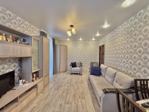 2 фото комната В поселке Товарково в Молодежном мкр можно купить квартиру за наличным, в ипотеку, или с материнским капиталом.