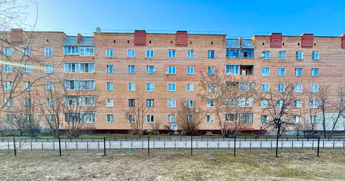 Квартира в Товарково Первомайский микрорайон дом 7, Рядом с парком